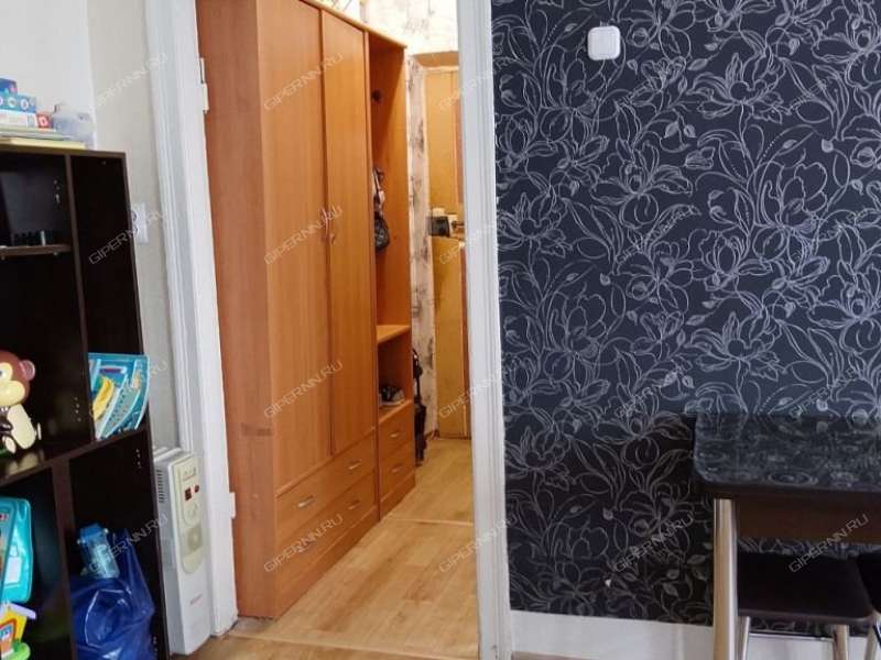 однокомнатная квартира на улице Черняховского дом 46\29 город Дзержинск